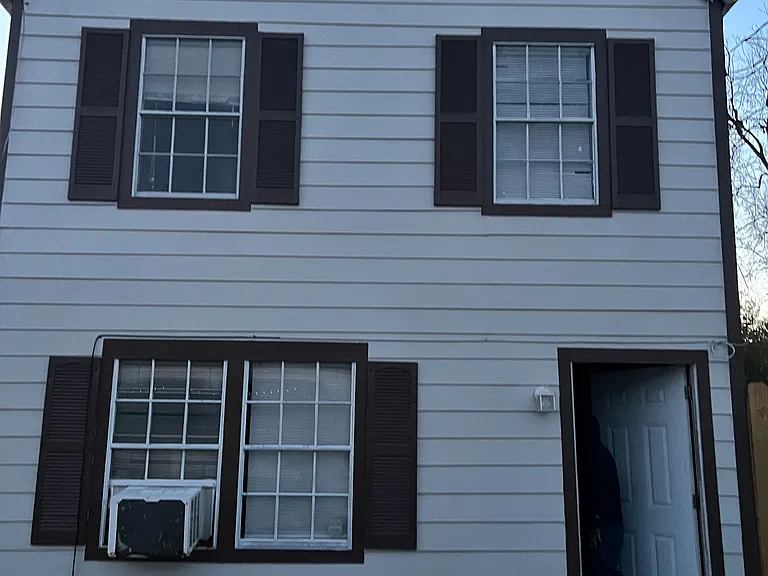 620 Shaver St — Photo 1