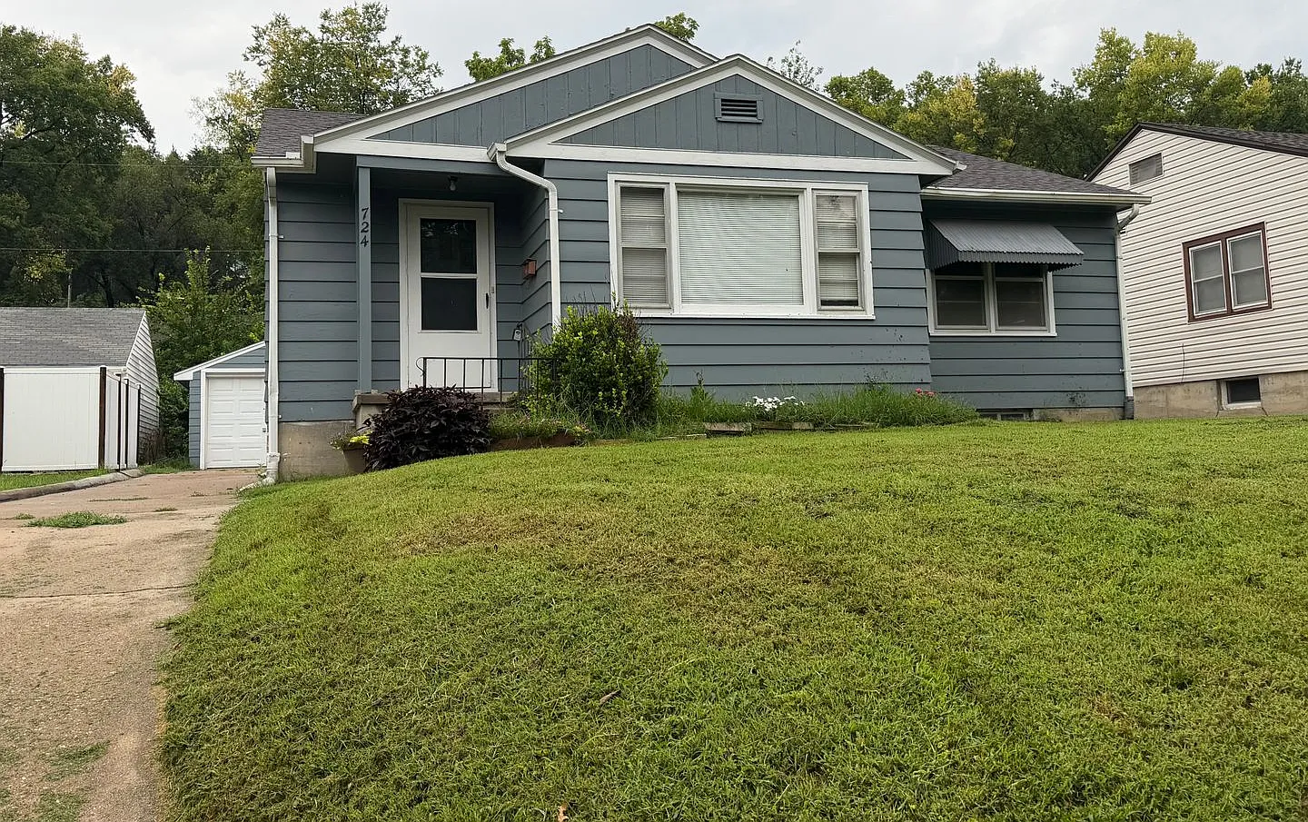 4 bed, 2270 sqft, $1,800 — Photo 1