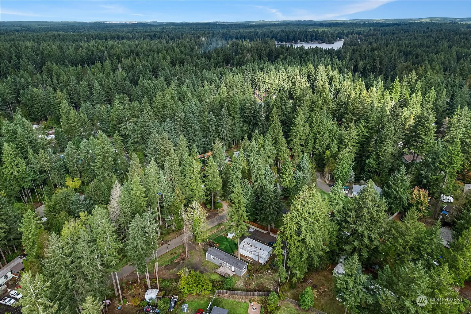 40 E Dunvegan Road photo 1