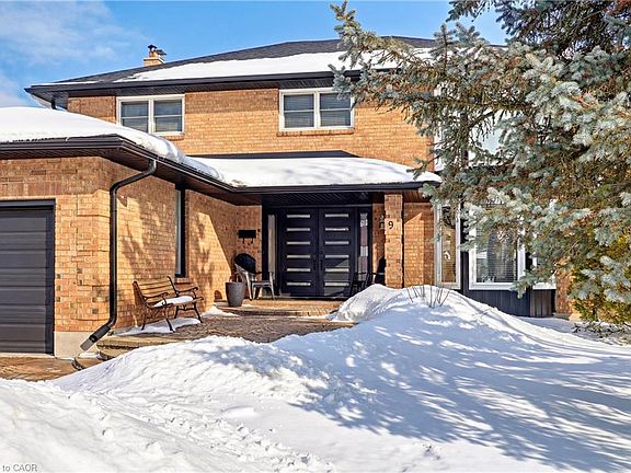 2nd image of 9 Kortright Rd E