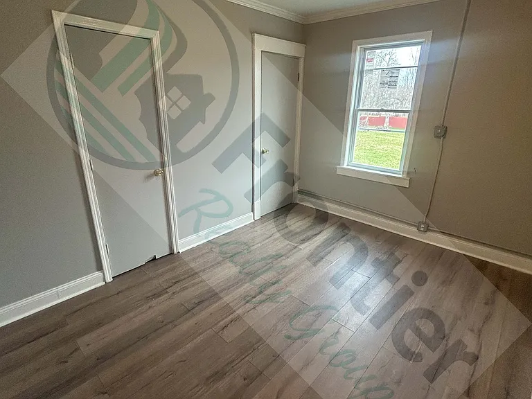 502 19th St #6 — Photo 6