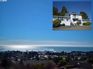 925 Marina Heights Rd, Brookings, OR 97415