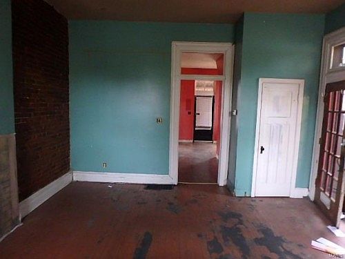 3rd image of 4034 Nebraska Ave