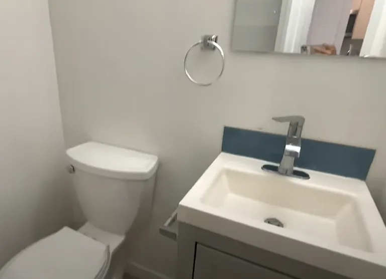 Ace Apartments — Photo 30