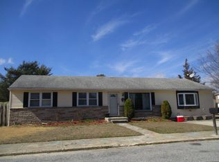 120 Meadowview Ave, Absecon, NJ 08201