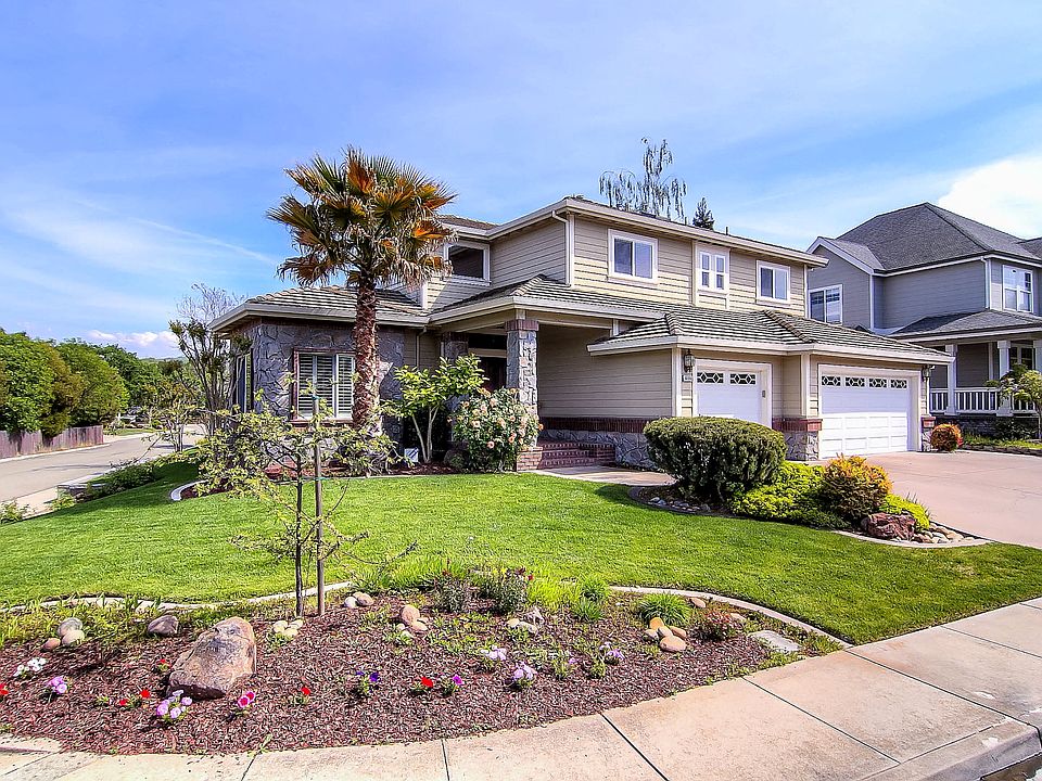 Executive Home on Corner Lot