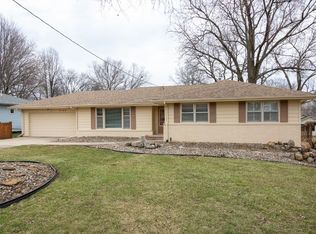 7148 Sunrise Blvd, Windsor Heights, IA 50324