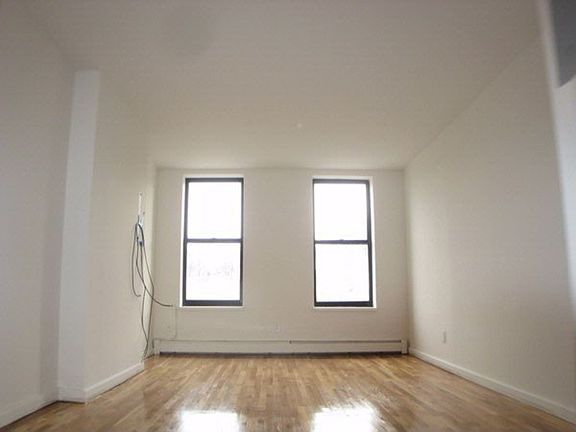 5th image of 4208 5th Ave APT 3R
