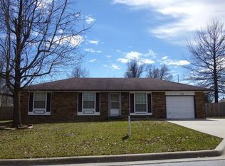 1104 E Wildwood St, Republic, MO 65738