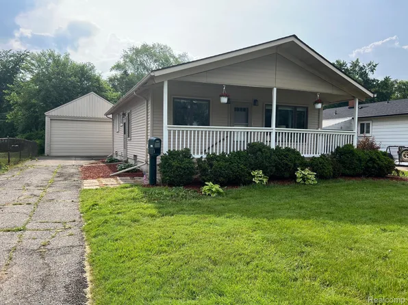 15158 Garden St, Livonia, MI 48154