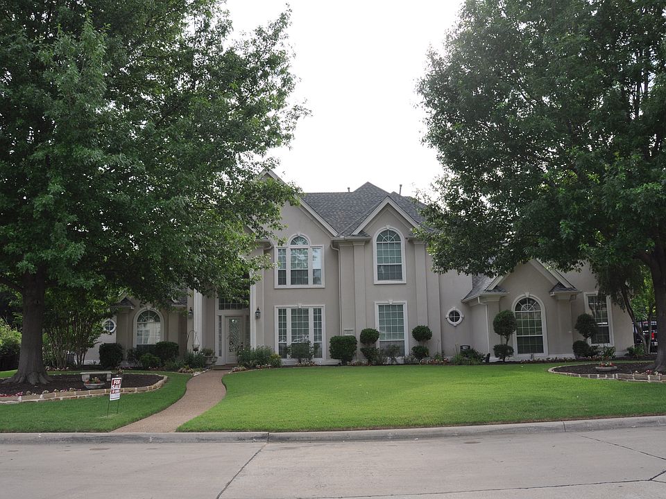 1st image of 604 Dominion Dr