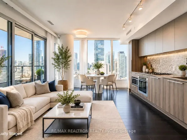 85 Wood St #3303, Toronto, ON M4Y 0E8
