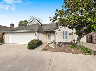 2926 Lake View Dr, Missouri City, TX 77459