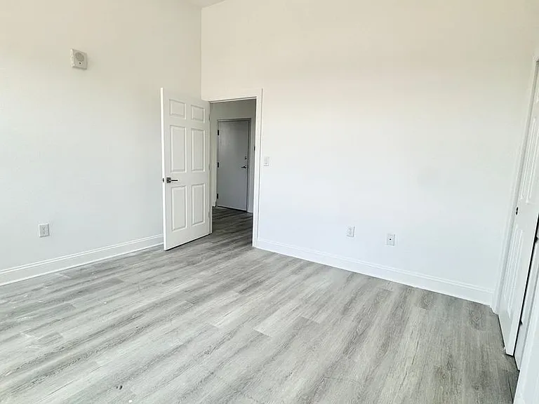 The Apartments at M — Photo 42