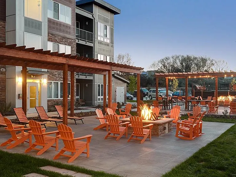 Boulder View Apartments — Photo 13