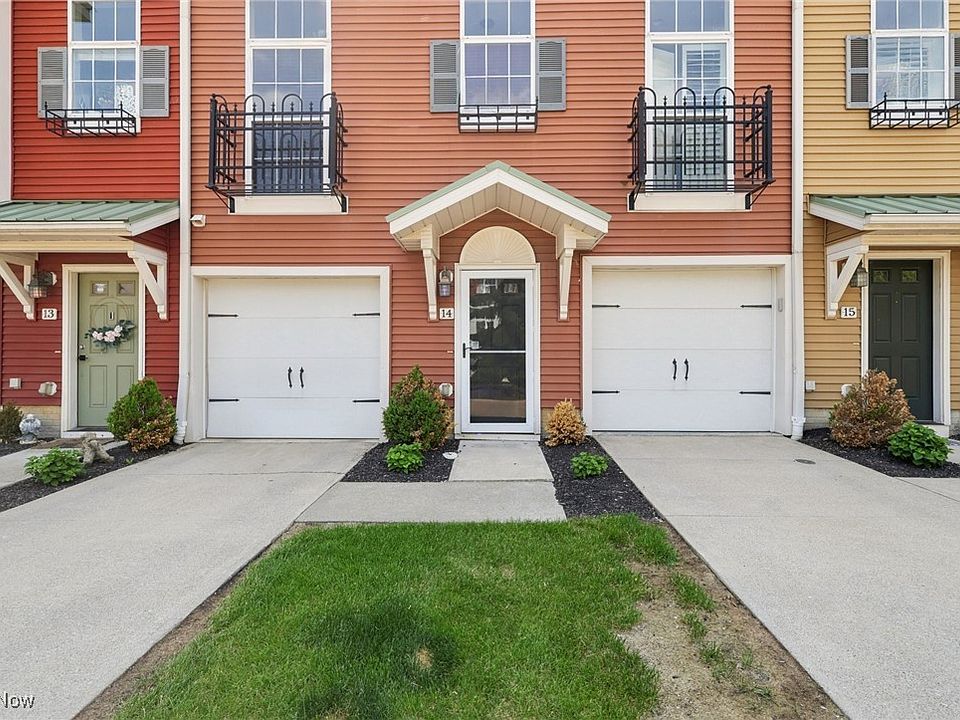1st image of 14 Grandview Dr