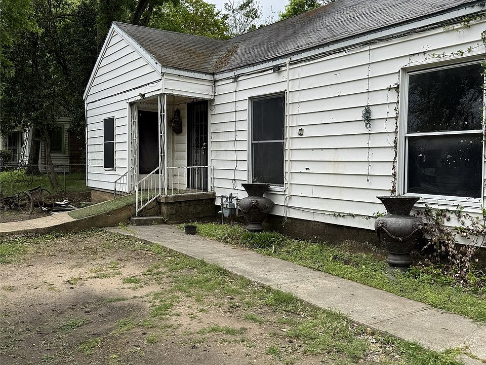 1st image of 3303 Pleasant Dr