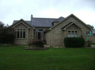 5656 Montgomery Dr, Utica, MI 48316