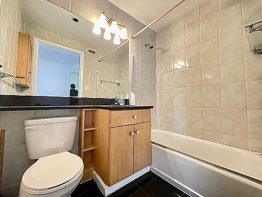 5th image of 44 Market St APT 5A