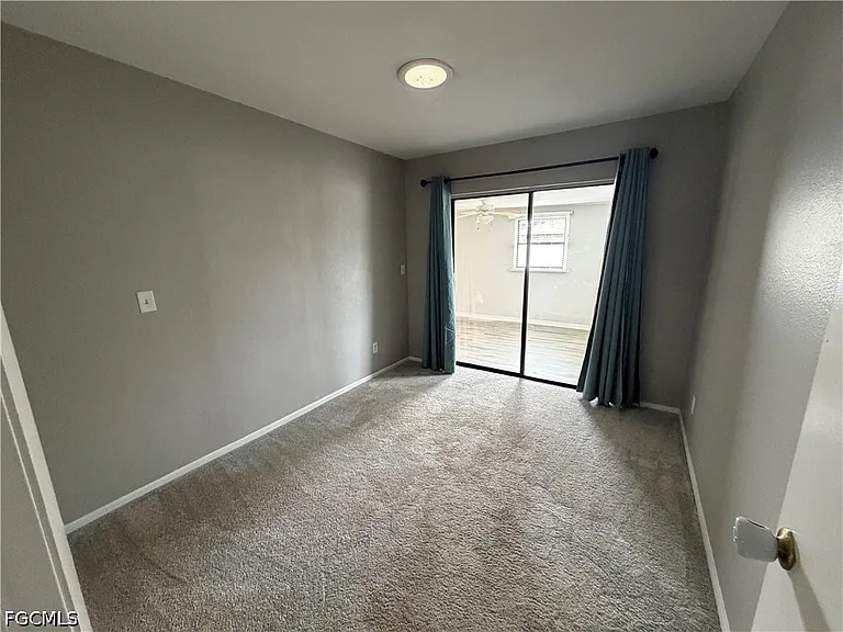 2121 SE 1st Ter — Photo 10