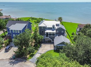 605 Quintana Roo Pl, Seabrook, TX 77586