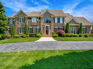 308 Windmere Dr, Bowling Green, KY 42103