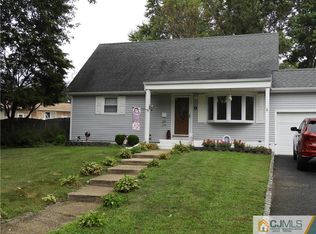 9 Trinity Pl, Jackson, NJ 08527