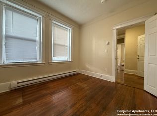 883 Huntington Ave APT 4, Boston, MA 02115