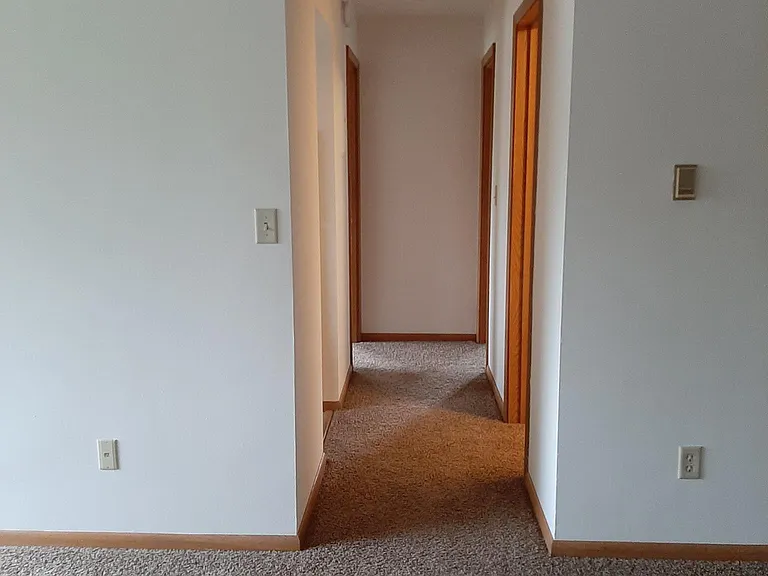 1363 County Road B W #3 — Photo 4