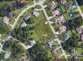 476 NW Raymond Ln, Port Saint Lucie, FL 34983