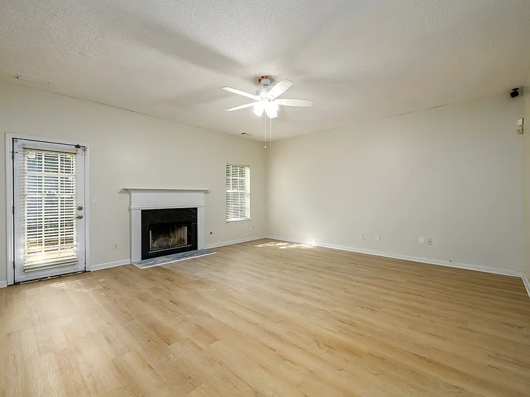 4827 Snap Creek Ln — Photo 20