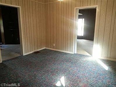 5th image of 1201 N English St