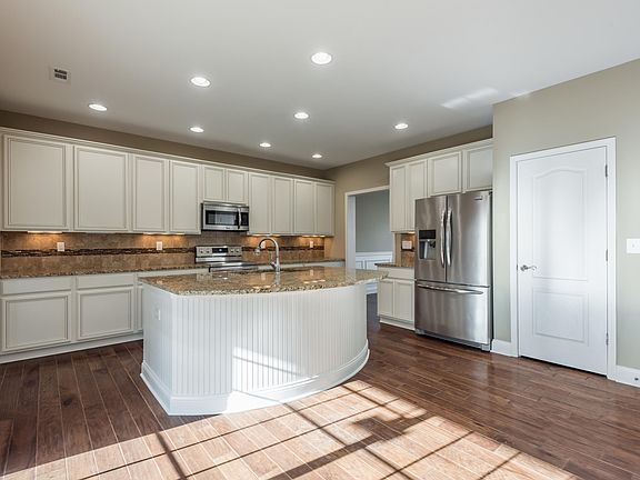 4th image of 1934 Piperton Ln