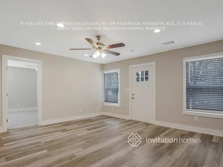212 Glenrose Cir SW — Photo 4