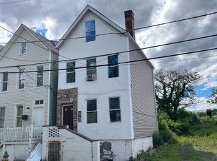 25 Hudson St, Newark, NJ 07103