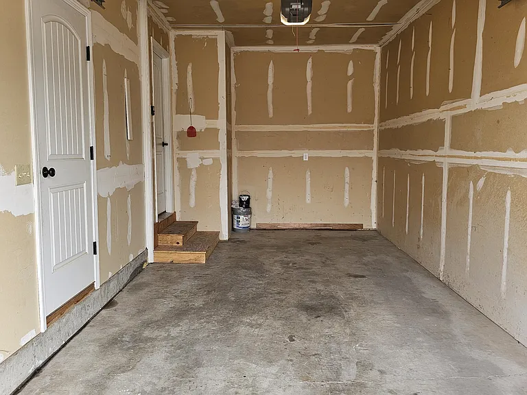 2610 Gallery View Dr — Photo 2