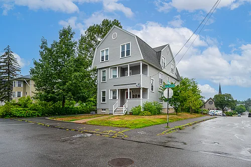 51 King Philip Rd #1 Photo 1