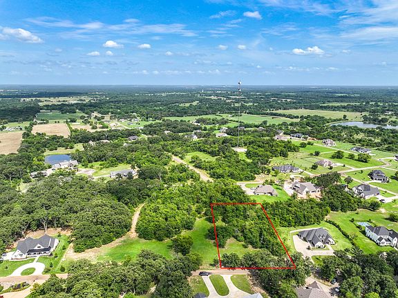 5th image of 24 Country Club Rd