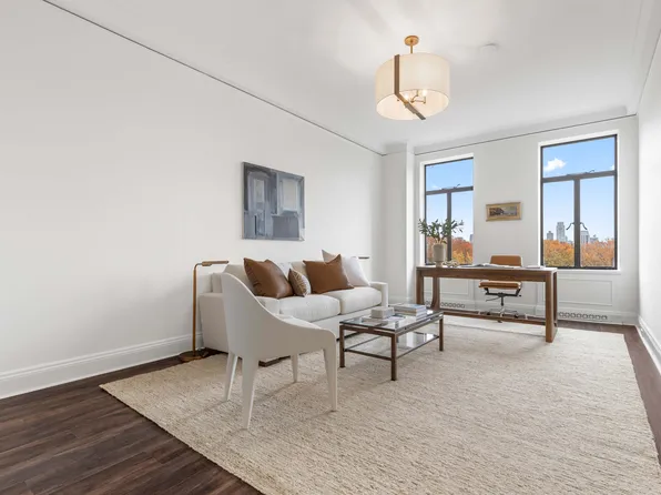 211 Central Park West image 8 of 13