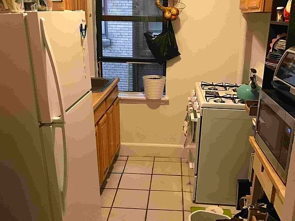 3rd image of 435 Fort Washington Ave APT 3G