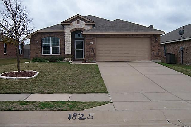 1st image of 1825 Sable Wood Dr