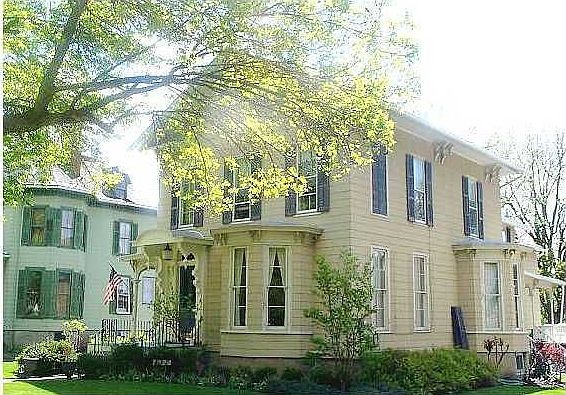 1st image of 137 Gibson St