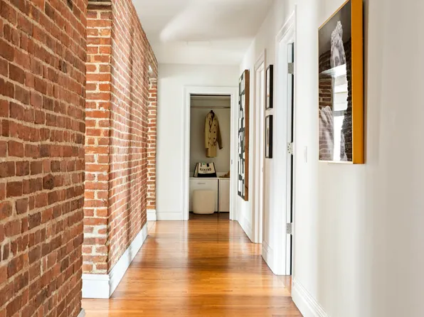 251 West 95th Street image 11 of 23