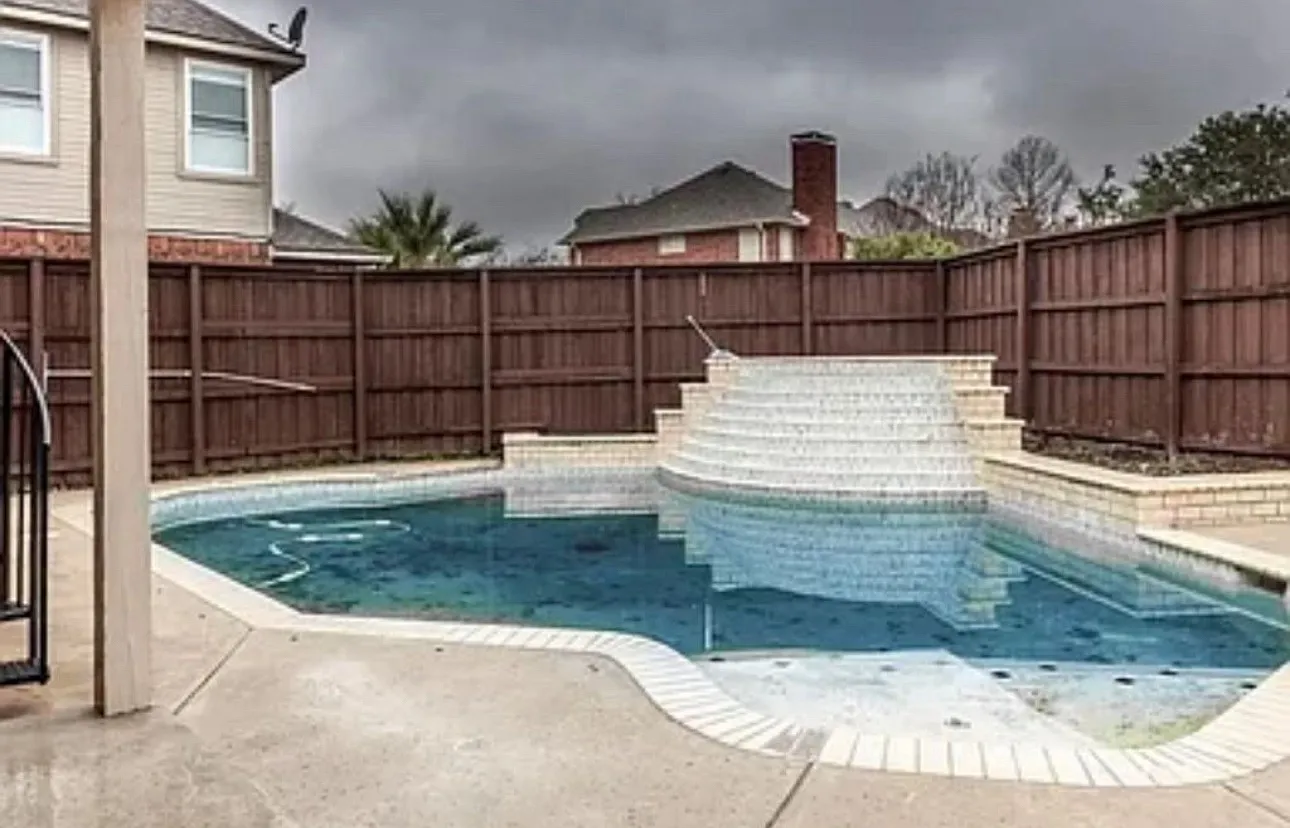 220 Cove Dr — Photo 4