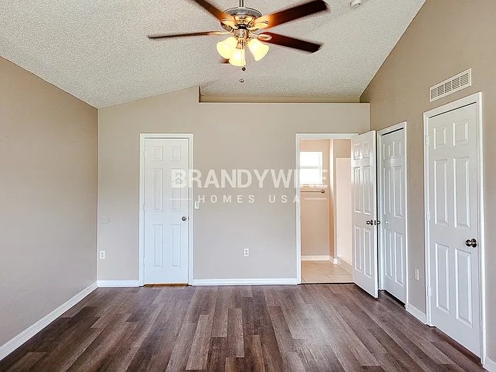 2564 Courtland Blvd — Photo 18