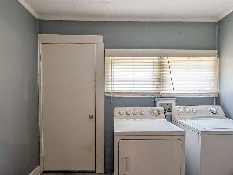309 Elm St — Photo 7