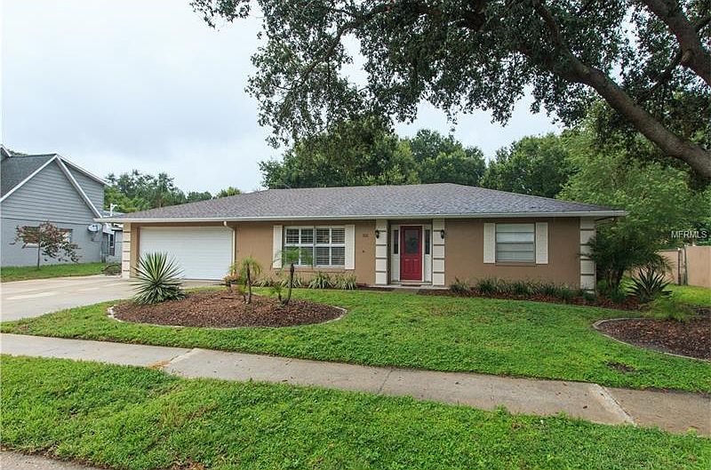 1st image of 706 Stinnett Dr