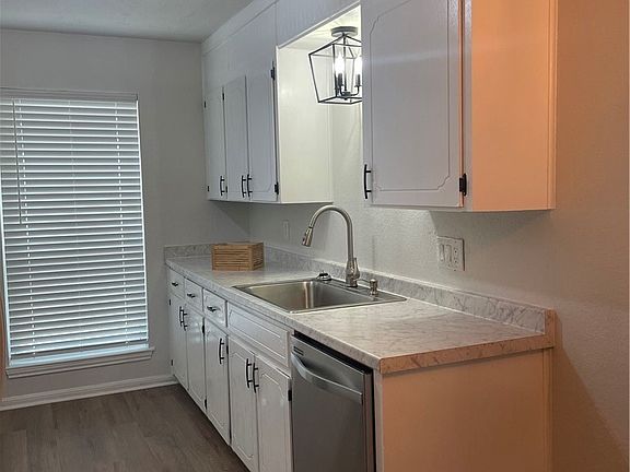 5th image of 5003 Cunningham Rd