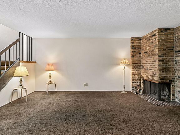 5th image of 8791 Basswood Rd