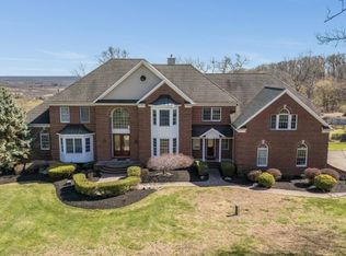 3 Alexandria Overlook, Alexandria Twp., NJ 08848